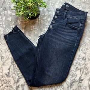 👖 Old Navy Rockstar Super Skinny Jeans